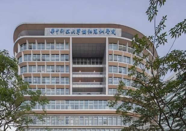 华中科技大学协和深圳医院.jpg