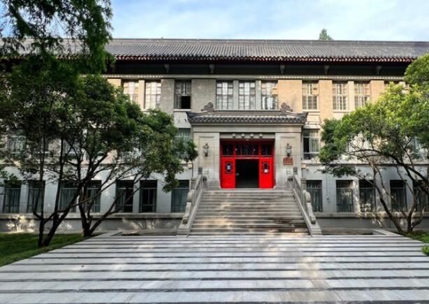 南京大学医学院附属金陵医院.jpg